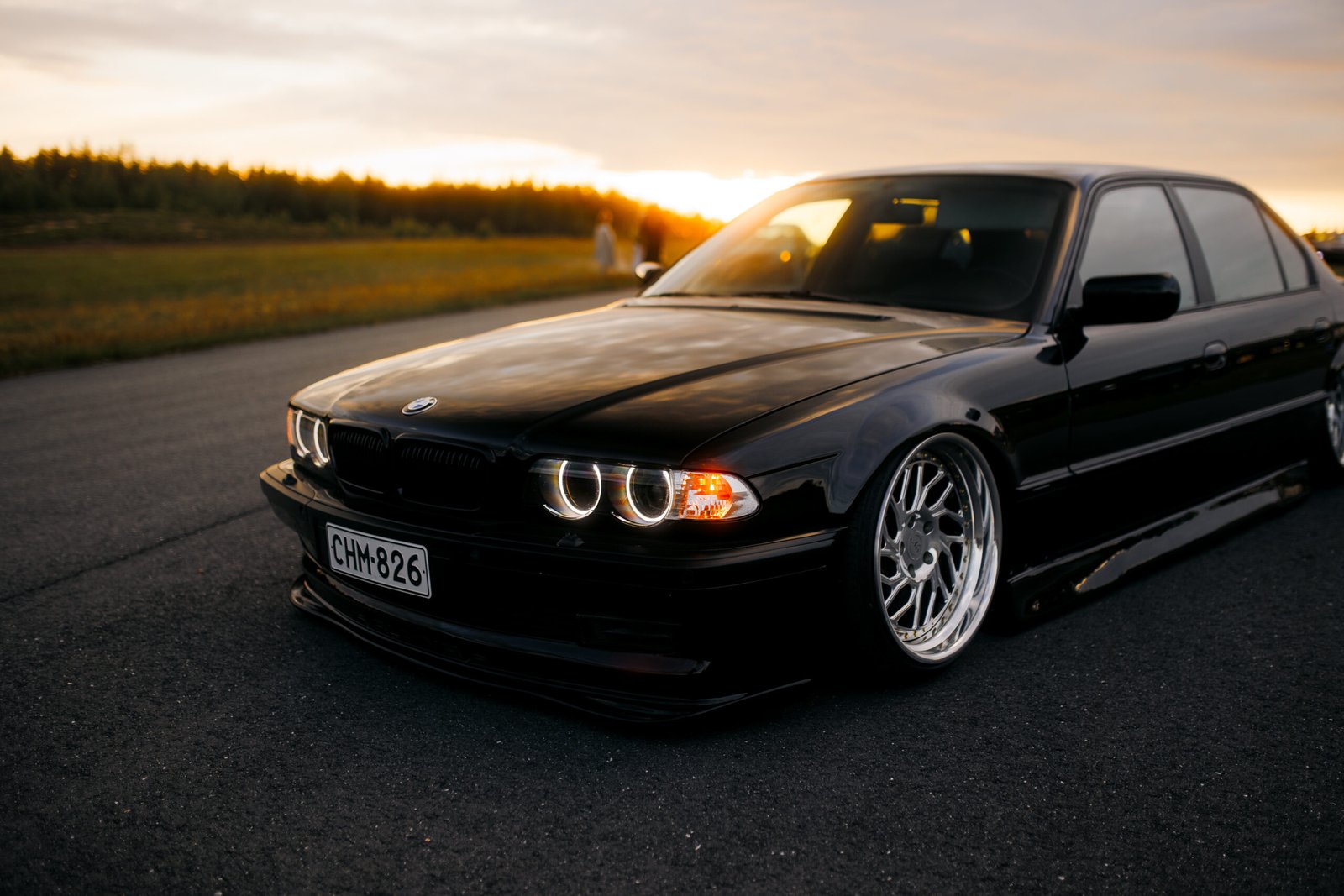 Black BMW 3 Series E46 at dusk &ndash; Wicked Street Customs